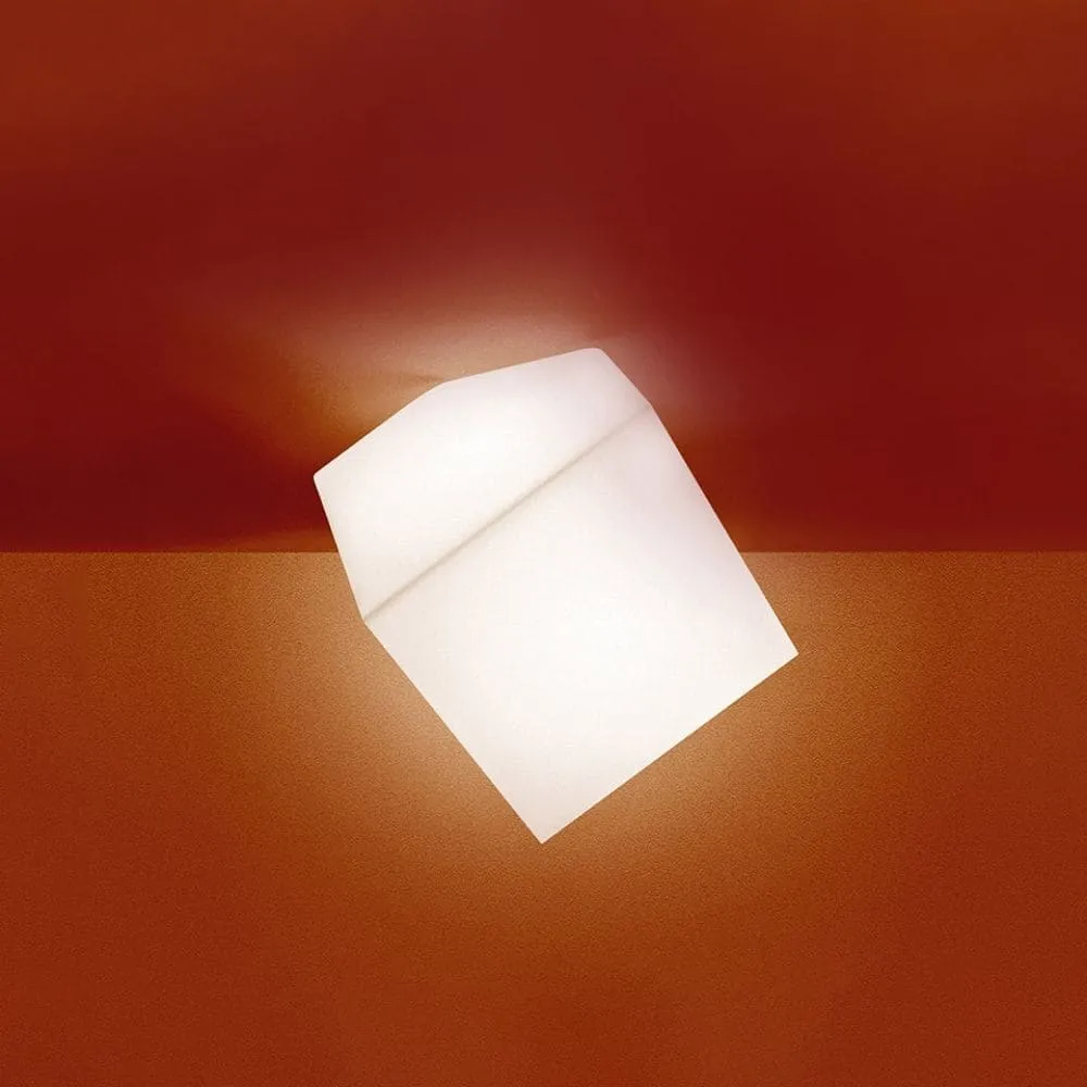 Artemide Edge 21 wall/ceiling lamp